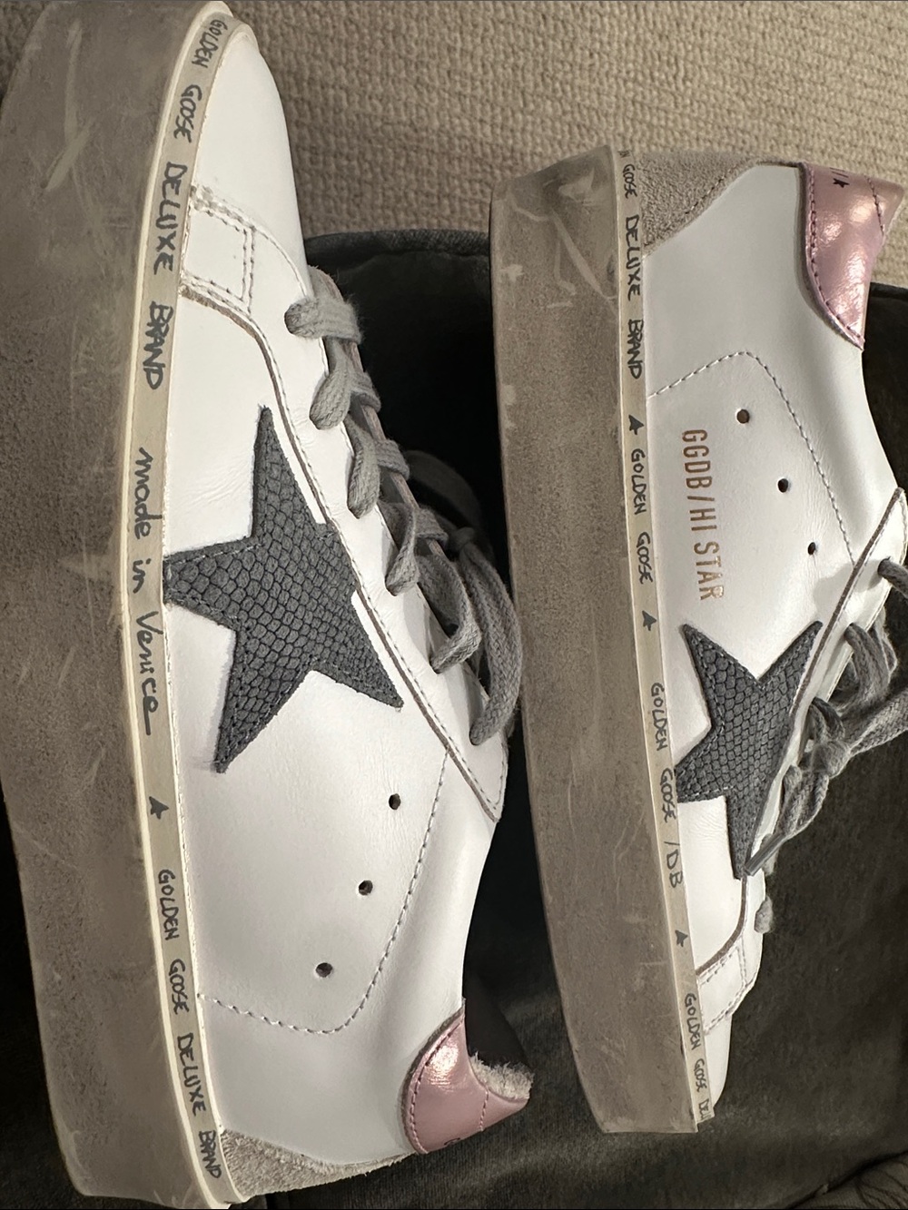 Golden Goose White Leather Sneakers with Pink Heel and Gray Laces - Picture 9 of 9